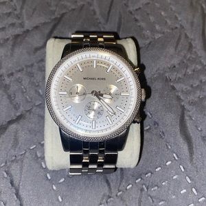 Men’s Michael kora silver watch